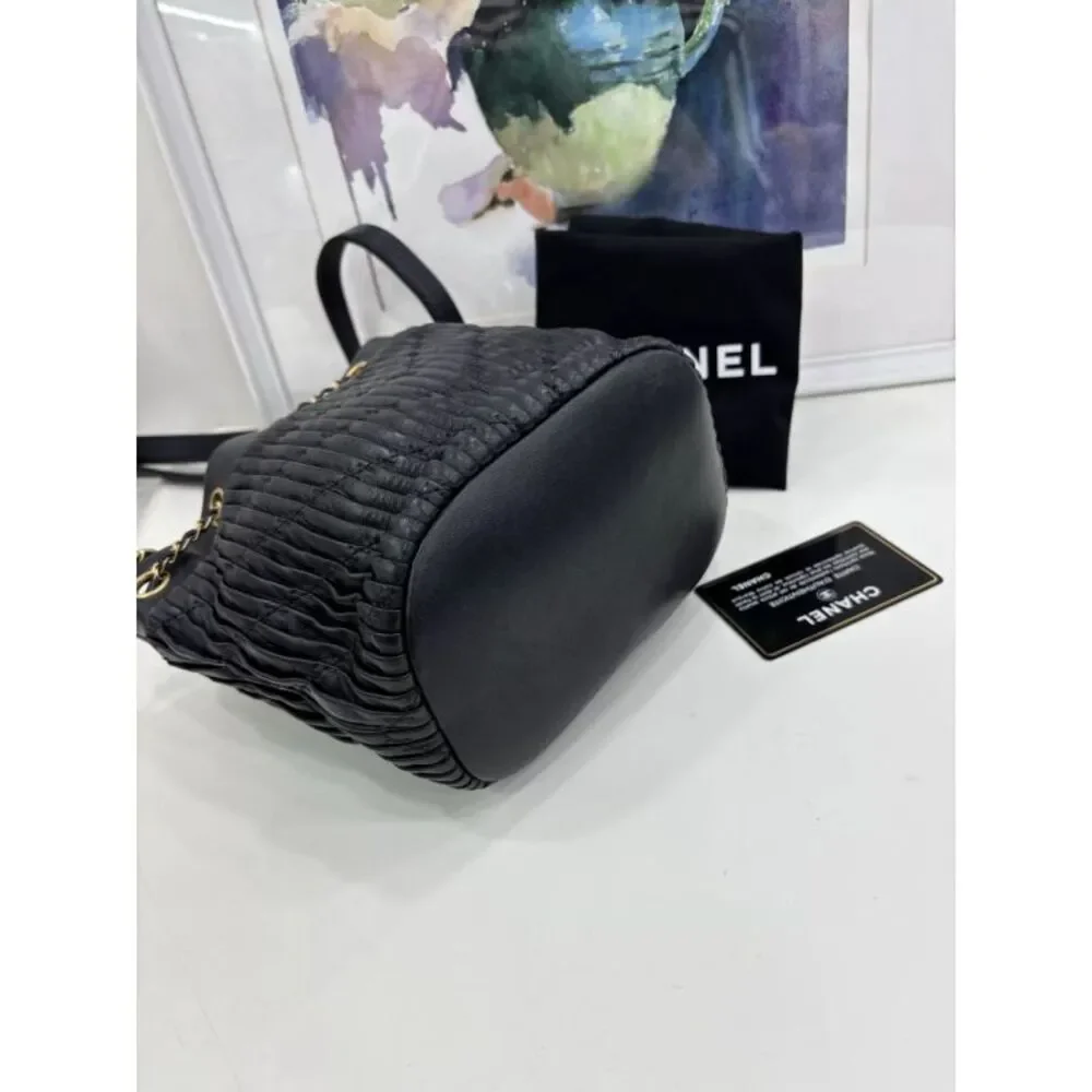 CHANEL brand color